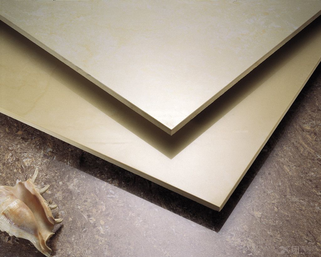 瓷砖如何快速撕膜？}