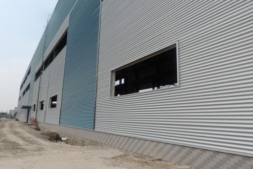 有什么办法可以有效的铲除地板上的石灰水泥}